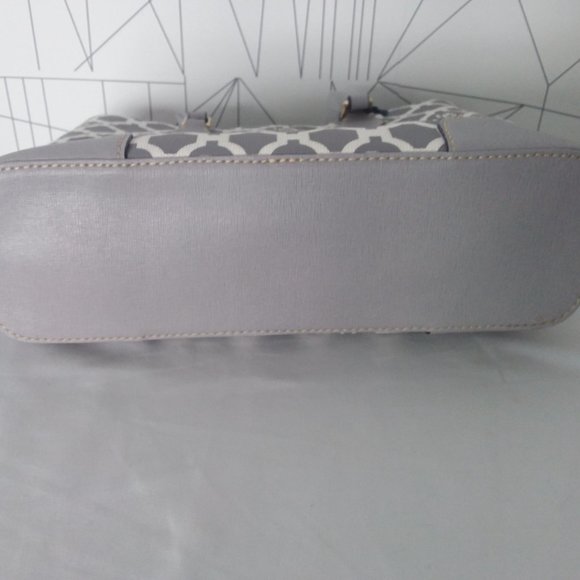 Dooney & Bourke Sanibal Richmond Shopper Tote - Picture 6 of 12